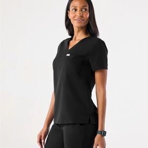 FIGS Black Scrub Set- M Catarina Top, M Yola High Waisted Pants